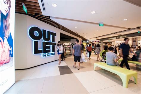 imm building outlet stores.